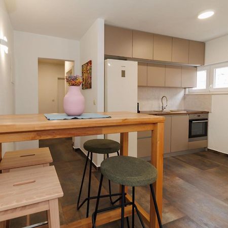 Apartments 23 And 25 With Free Private Parking Zadar Exteriör bild