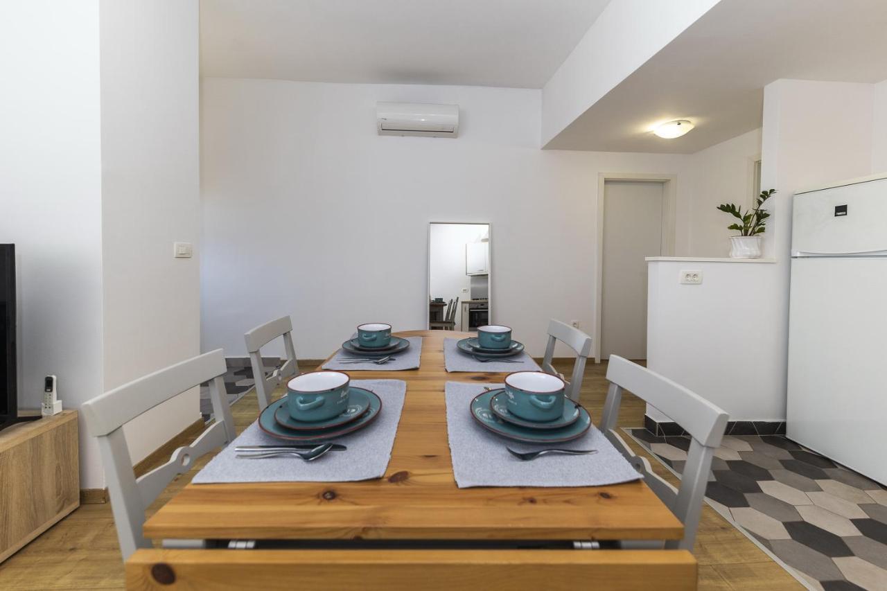 Apartments 23 And 25 With Free Private Parking Zadar Exteriör bild