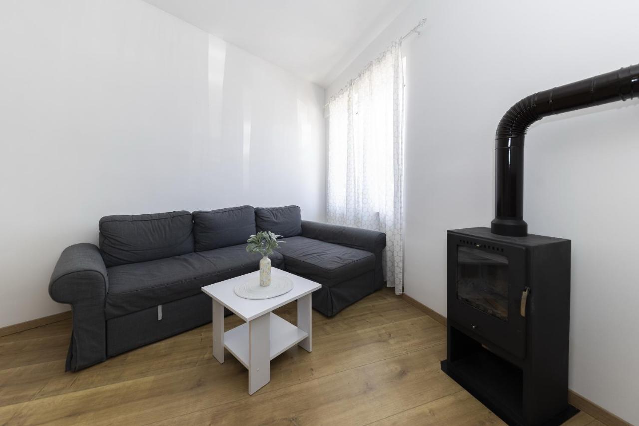 Apartments 23 And 25 With Free Private Parking Zadar Exteriör bild